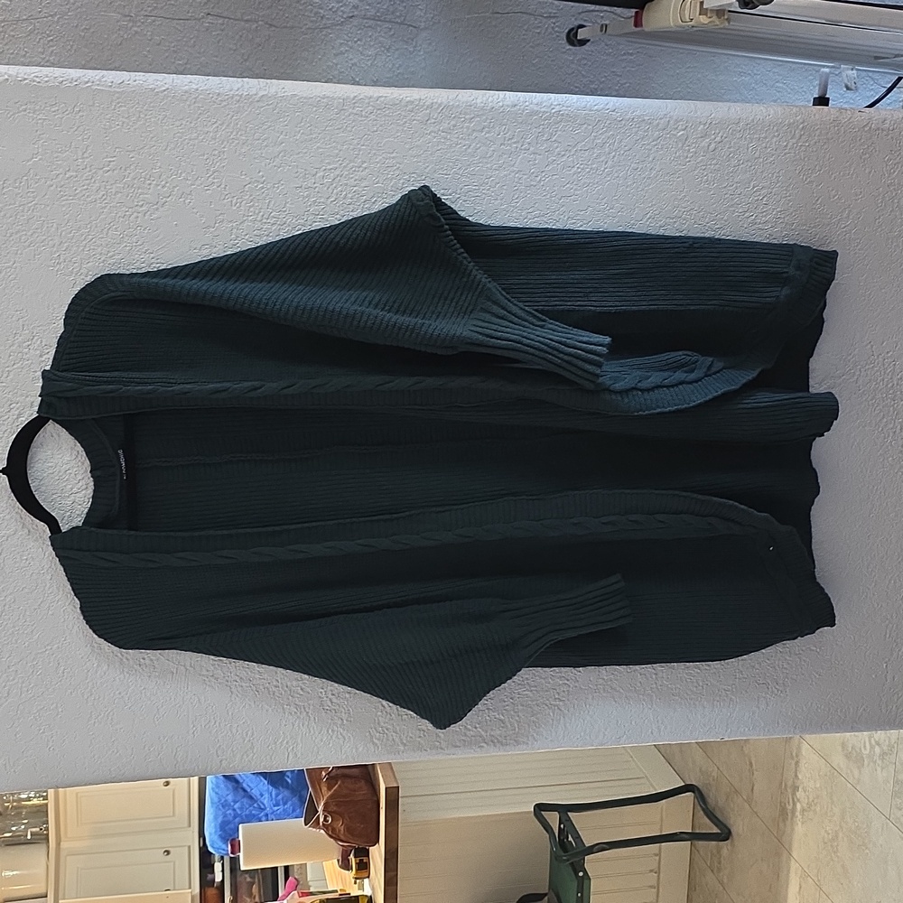 BloomChic Supersoft Essentials Batwing Sleeve Cab… - image 2